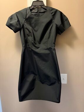 Burberry Black Structured Sheath Dress US 8 IT 42 Made in Italy Tailored Panel